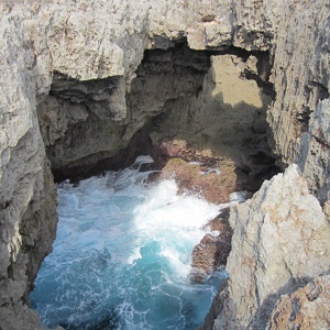 フーチャ（潮吹き洞窟）